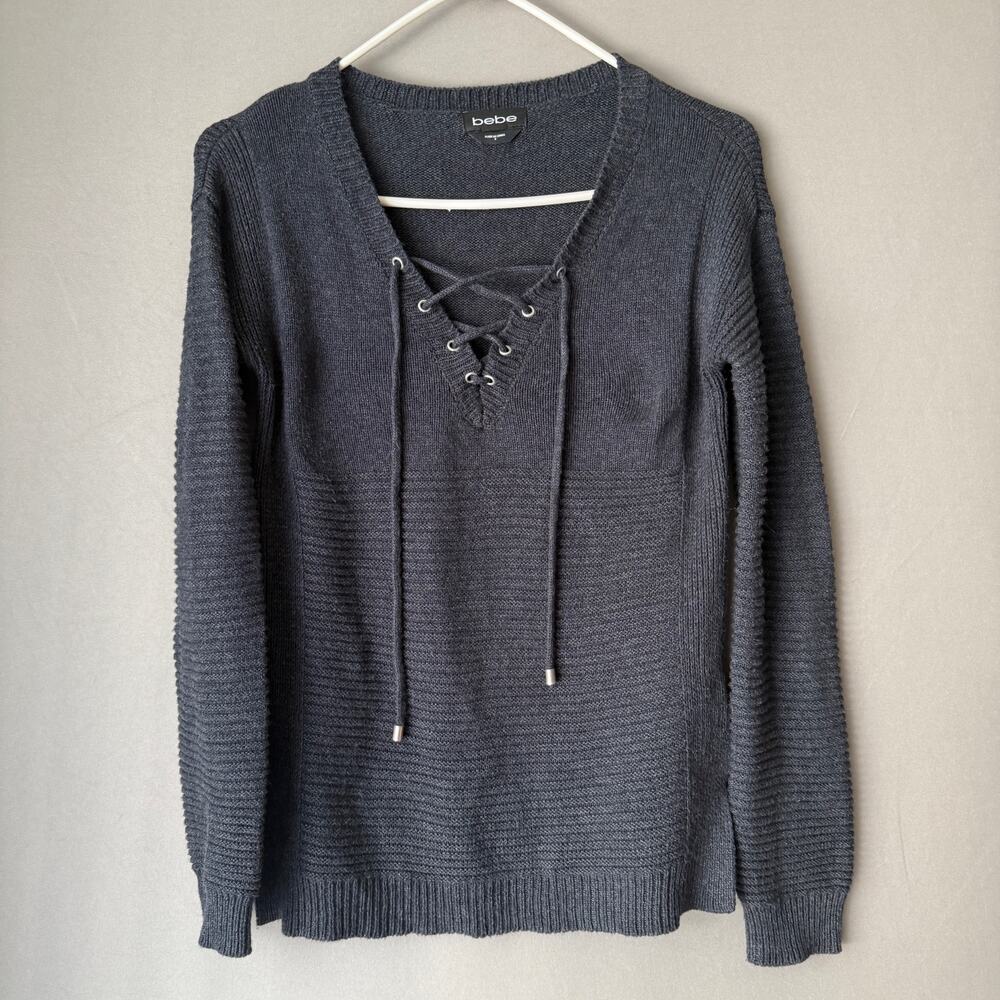 Bebe sz S gray‎ long sleeve cozy v-neck lace up sweater